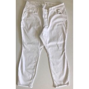 NWT Jessica Simpson White Forever Skinny Crop Jeans
